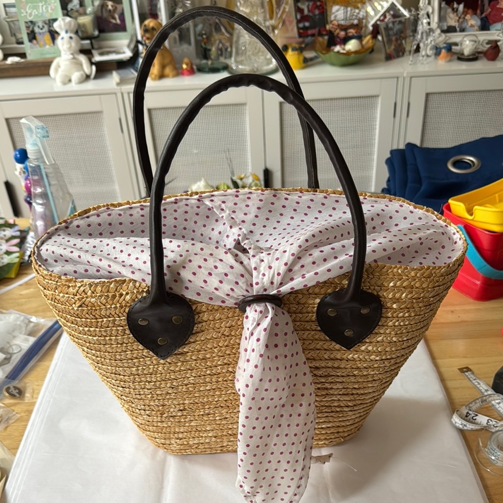 Straw Tote Bag with Polka Dot Lining